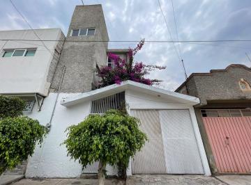 Casa de 3 habitaciones, Ecatepec de Morelos · Venta de Grande Casa en Jardines de Morelos, Ecatepec de Morelos, Edo de Mex. Solo Recursos Propios.