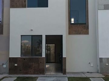 c68b1946d821e292ac46f2524c2ead168cfe56345596b766ed74ea6ed86fe471 · Venta de Casa en Rincones del Marques