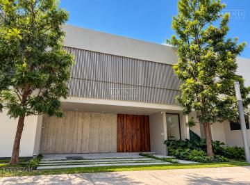Casa de 4 habitaciones, Zapopan · Casa en Venta Solares Residencial Zapopan Jalisco