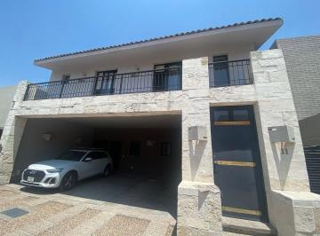 7d5f06db0ae4c3bfadcd614109cc9f64dfe305426414423ae55d33894e0dd15f · Renta D E Casa en Arco de Piedra