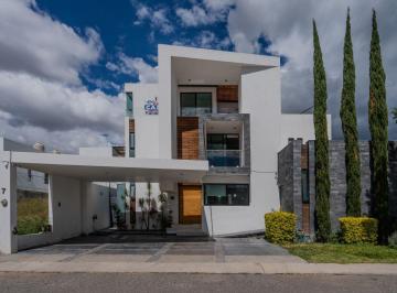 Casa de 4 habitaciones, Corregidora · Casa en Venta, Col Real del Bosque, Corregidora, Querétaro