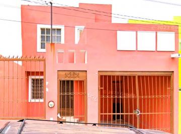 Casa de 3 habitaciones, Santa Catarina · Venta de Cada en Fracc Bosques de Santa Catarina, Santa Catarina, Nuevo León