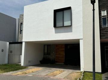 Casa en Renta de 3 habitaciones Fraccionamiento Solares · Casa en Renta en Solares