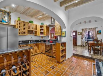 a9ff2eca89162f931aae3589e939bed12e26636d7d820e57ead1a02affd54bfe · Casa en Venta en El Centro de San Miguel de Allende con Rooftop