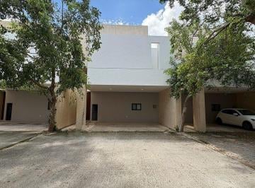 941f6e2228dd2854b693c5f2372da440c1968f549faa528ca36f99e3af52c244 · Renta Townhouse Dentro de Privada en Temozón Norte, Mérida, Yucatán