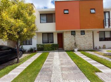 5ccff3f22312c0f2f99099dd51e1e78d8d433abaf2f16754ad0b47a51e278d51 · Hermosa Casa en Venta 3 Recamaras 2.5 Baños en Kalli Corregidora Qro