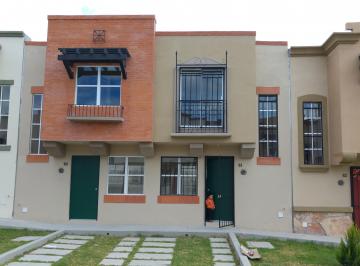 Entrada · Casa en Renta Real Solare (2 Rec / 2.5 Baños) $8000 Mant. Incluido