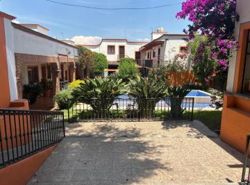 Casa · 1890m² · 14 Recámaras · 16 Estacionamientos · Venta de Casona en Centro Historico de Tequisquiapan en Queretaro