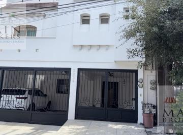 Casa · 3 Recámaras · Casa - Bosques de La Pastora