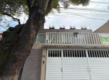 Casa de 4 habitaciones, Coyoacán · Venta Casa Campestre Churubusco, Coyoacán