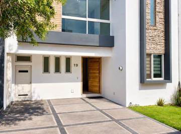 Casa en condominio de 4 habitaciones, Zapopan · Exclusiva Casa en Venta en Coto Sonee Solares