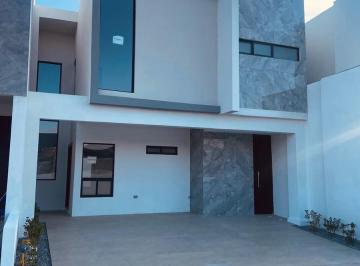 Casa · 1m² · 3 Recámaras · 2 Estacionamientos · Casa en Renta Alcazares Residencial
