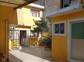 Casa · 200m² · 5 Recámaras · 5 Estacionamientos · Casa en Venta en Naucalpan, Colonia San Antonio Zomeyucan