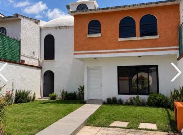 Casa de 3 habitaciones, Cuernavaca · Casa en Renta en Colonia del Empleado