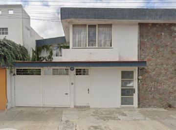 Casa de 4 habitaciones, Puebla · Casa en San Antonio Puebla, con Jardin, Cerca de Universidades, Plazas y Vias Rapidas