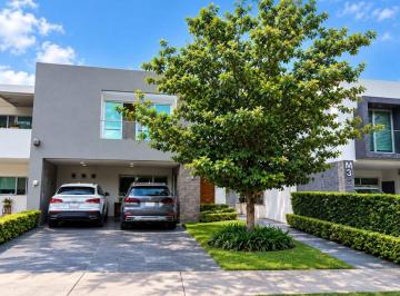 Casa de 3 habitaciones, Zapopan · Hermosa Casa Venta en Olivos Residencial