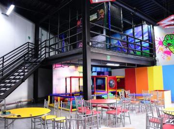 Local comercial , Monterrey · Traspaso de Salón Infantil en Contry