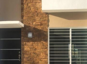 Casa · 2 Recámaras · 2 Estacionamientos · Casa en Venta en Santa Fe III de 3 Recámaras Dentro de Privada