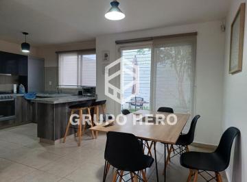 Casa · 128m² · 3 Recámaras · 2 Estacionamientos · Casa Amueblada en Renta en Santa Mónica