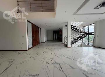 Casa · 430m² · 5 Recámaras · Casa en Venta en Fraccionamiento Residencial Cumbres Ánimas