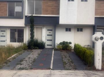 Casa de 4 habitaciones, Zinacantepec · Casa en Venta en Tesidencial Sandara Zinacantepec