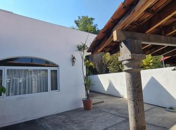 Casa · 360m² · 4 Recámaras · 2 Estacionamientos · Casa en Venta en Jurica, Querétaro