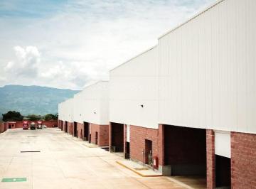af5b973fcfd8135205856402f6e279baefee7deb3569b3904ba9d0003eca059f · Naves Industriales en Renta en Tequila | Desde 1,612 m² | Andén y Rampa