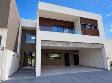 Casa de 3 habitaciones, Monterrey · Casa en Venta en Monterrey Carretera Nacional Pedregal de La Montaña