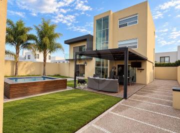 WhatsApp Image 2026-10-05 at 11.12.16 (5).jpeg · Casa en Condominio en Venta en Juriquilla