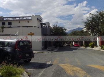 Casa · 179m² · 3 Recámaras · 2 Estacionamientos · Casa en Venta en Cumbres San Agustín