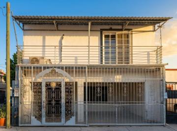 Casa · 240m² · 4 Recámaras · 2 Estacionamientos · Casa en Venta en Cd. Juarez, Chih. Fracc. Praderas del Oriente
