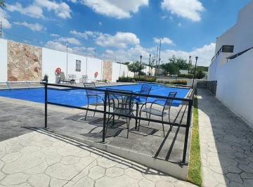 Casa en condominio de 3 habitaciones, Querétaro · Casa en Renta con Alberca en Cd del Sol, Queretaro