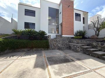 Casa en condominio de 5 habitaciones, Querétaro · Casa en Renta Totalmente Amueblada en Queretaro