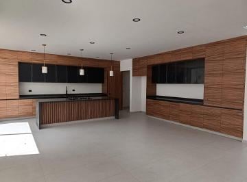 Casa en condominio de 4 habitaciones, Querétaro · Casa a Estrenar en Venta en Lomas de Juriquilla Querétaro con Cuarto de Servicio