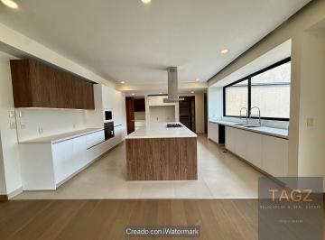 bfcdf0ee4651be495803c83aeb3cbaff65b111b3f19cdcd7372b20990837fff2 · Venta Moderno PH Lomas Country Interlomas con Terrazas y Rooftop Privado