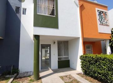 Casa · 72m² · 2 Recámaras · 1 Estacionamiento · Casa Fracccionamiento Mision Jardines