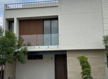 Casa en condominio de 4 habitaciones, Zapopan · Residencia Contemporánea en Coto Larissa 2