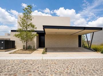 Casa en condominio de 3 habitaciones, Querétaro · Preciosa Casa en Lomas del Campanario Norte