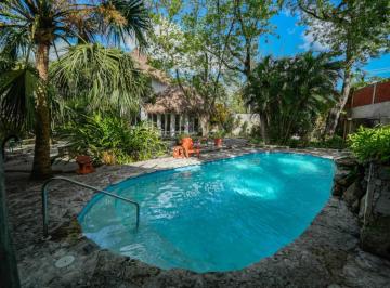 Casa de 5 habitaciones, Cozumel · Casa Arcos - Casa Familiar - For Sale