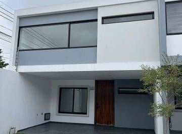 cc0c1699cd8c57757fbf06726ce7d7c9da979993585c49f8faf397923776e701 · Casa en Venta — Tancítaro Residencial