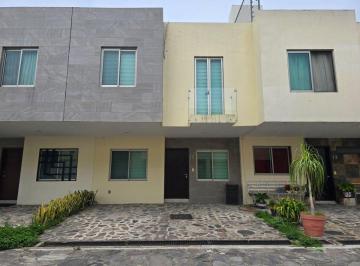 Casa en condominio de 3 habitaciones, San Pedro Tlaquepaque · Casa en Renta en La Romanza, Santa Anita · 3 Recámaras · $11,000