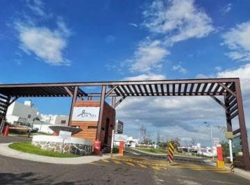 Casa de 5 habitaciones, Querétaro · Venta Casa 5 Rec, Colinas de Juriquilla, Super Ubicacion