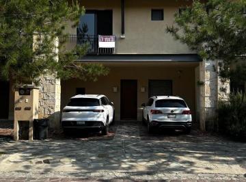 Casa · 203m² · Casa en Venta en Hacienda Valbuena