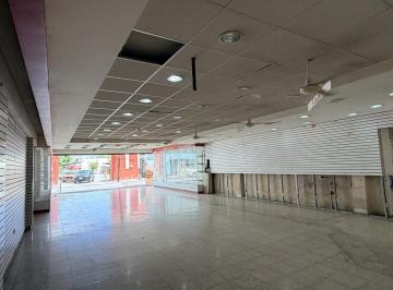 Edificio · 1117m² · 8 Estacionamientos · Edificio en Venta Cerca del Mercado Lucas de Gálvez | 3 Niveles y 1,117 m²