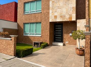 Casa de 4 habitaciones, Pachuca · Renta de Casa 4 Recámaras por Hospital General y Uaeh