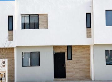 Casa de 4 habitaciones, Villa de Pozos · Se Renta Casa Puerta Natura Coto 21