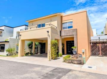 Casa de 3 habitaciones, Hermosillo · Casa en Venta en Monterosa Residencial, Hermosillo, Sonora