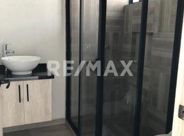 35542c79f916b34fa6c557e2d6be0097bf6f81de6ad3af15ac6942751f95deee · Casa en Venta El Refugio Querétaro Privacidad y Comodidad