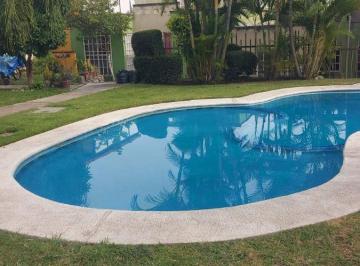 Casa en condominio de 2 habitaciones, Temixco · Casa con Alberca en Temixco