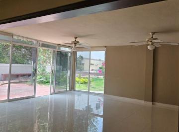 Casa de 2 habitaciones, San Pedro Garza García · Casa en Renta de 1 Piso con Jardín Cercana La Parque El Capitán